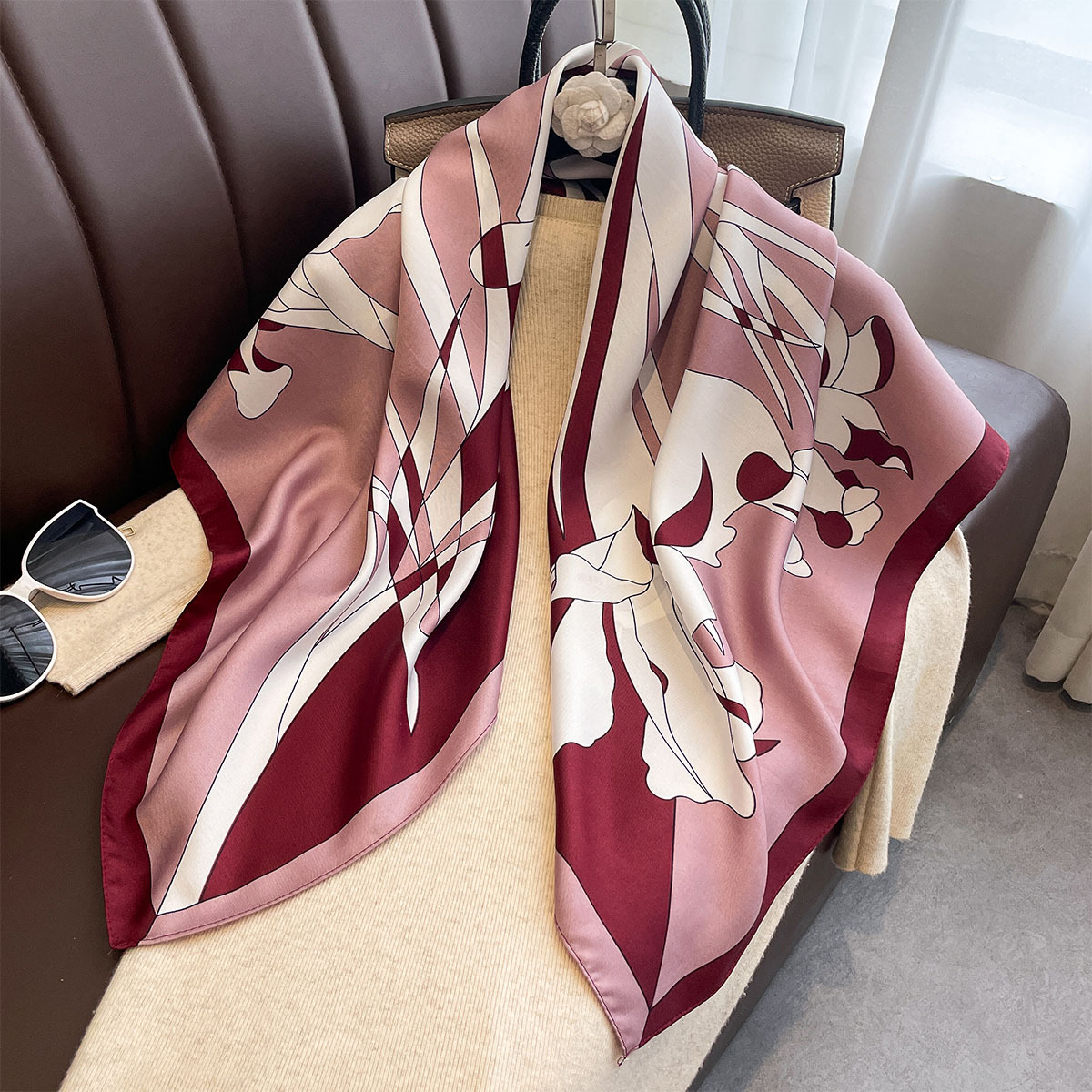 Ascot Neck Scarf - Sciarpa quadrata di lusso 90 *