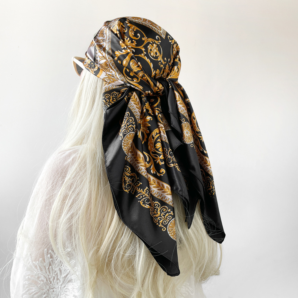 Sciarpa Quadrata in Seta Satin - Face Scarf Mask recensione e prezzo