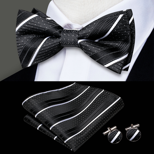 Gemelli Hanky con papillon da  - Bow Tie Pre Tied recensione e prezzo