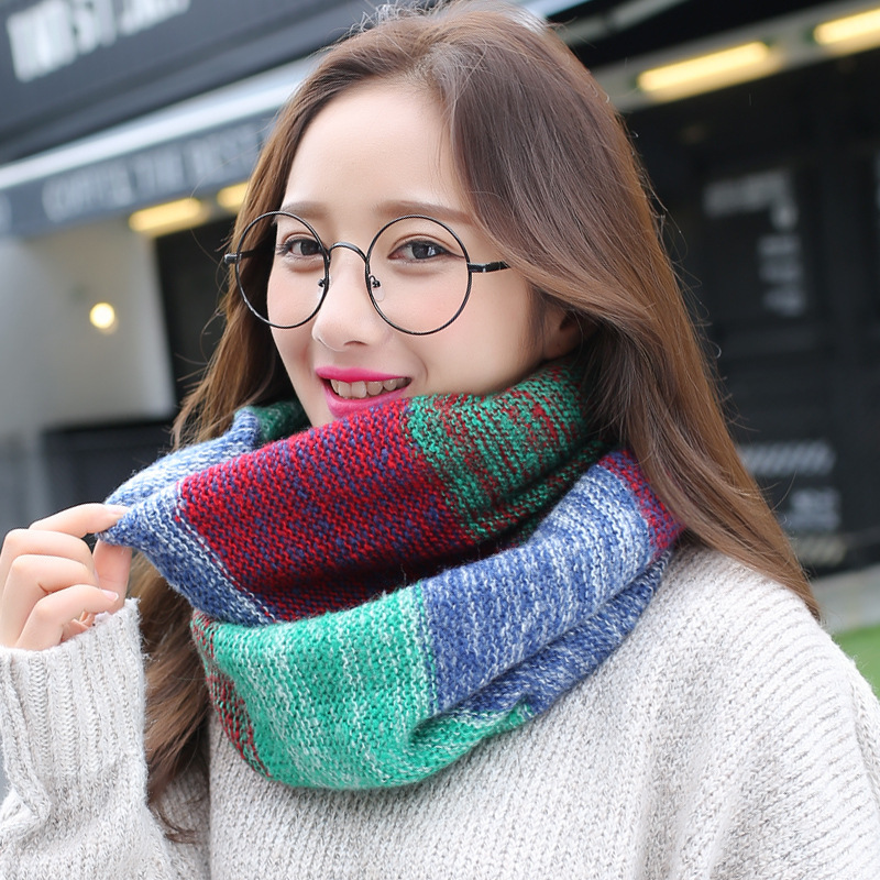 Sciarpe Infinity lavorate a ma - Infinity Scarf Knit recensione e prezzo
