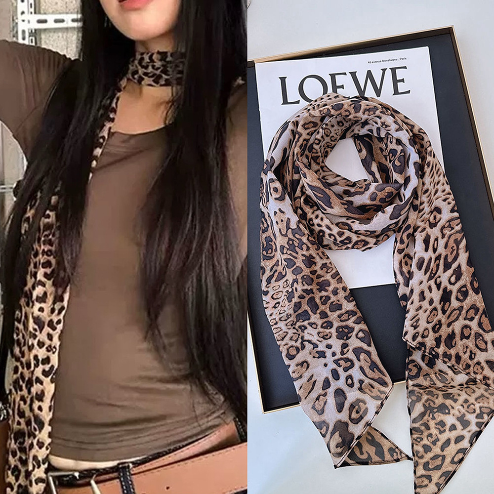 Sciarpa di seta lunga piccola  - Ascot Neck Scarf recensione e prezzo