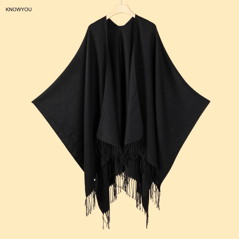 Poncho di colore solido Uomo D - Muffler Men Wool recensione e prezzo