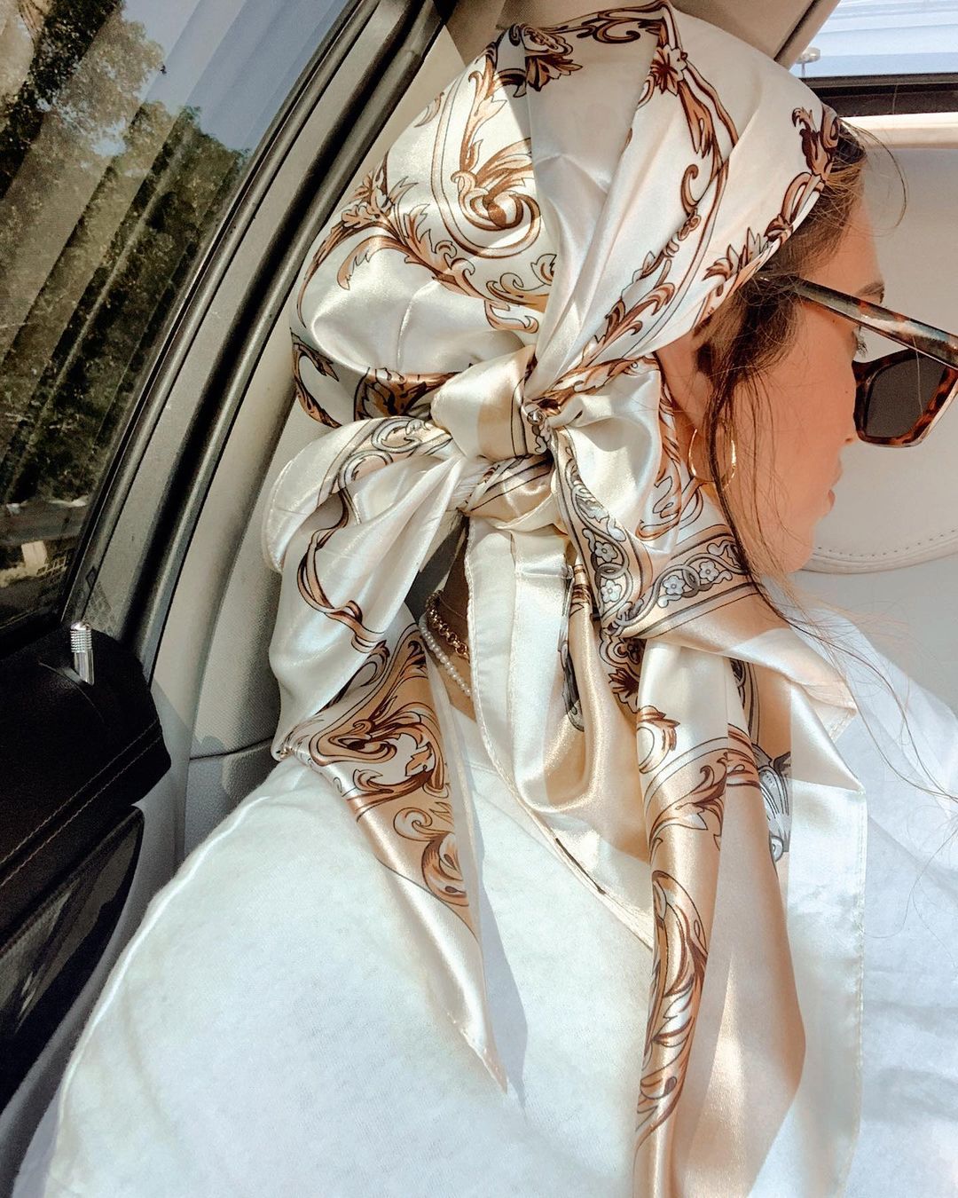Sciarpa quadrata in raso Donna - Face Scarf Mask recensione e prezzo