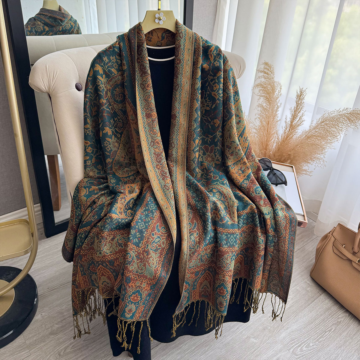 2025 Nappa Coperta Design Stil - Woven Scarf Blanket recensione e prezzo