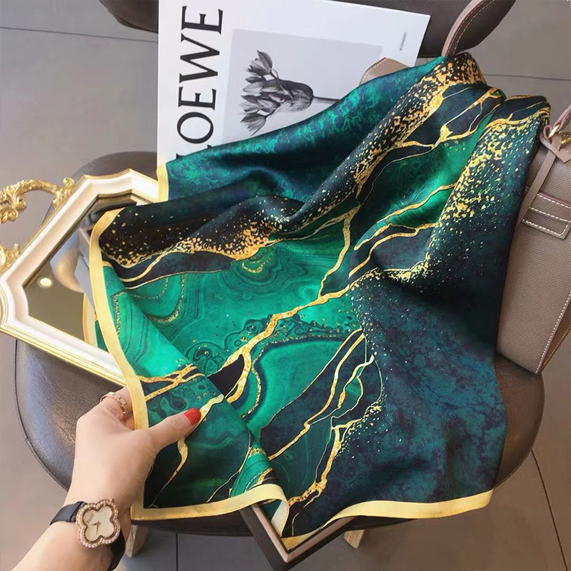70x70 cm Sciarpa da donna Sens - Face Scarf Mask recensione e prezzo