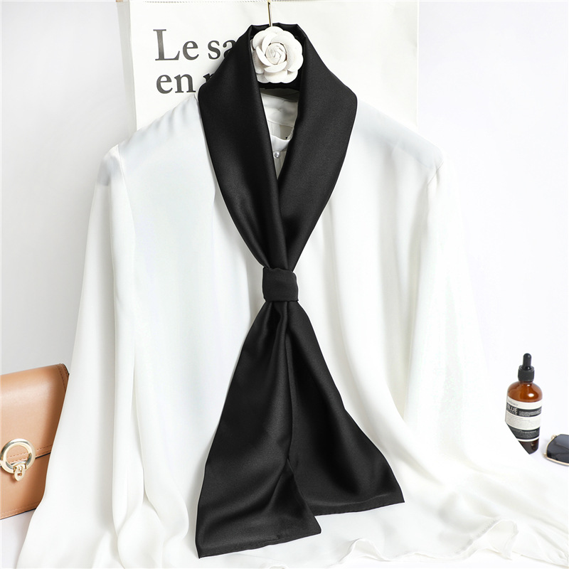 Sciarpa Lunga in Seta Rossa Ti - Ascot Neck Scarf recensione e prezzo